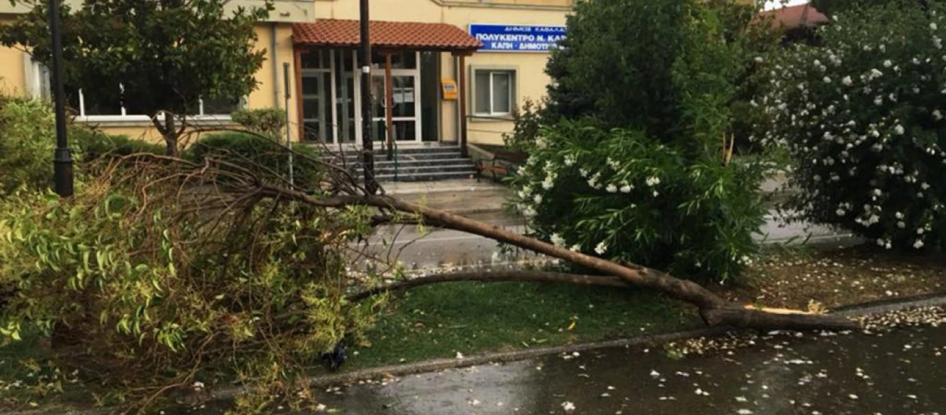 Θεομηνία στη Καβάλα: Σε κατάσταση έκτακτης ανάγκης η Χρυσούπολη (βίντεο)